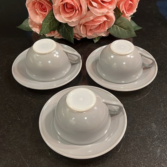 Hazel Atlas Ovide Grey Platonite - Cup and Saucer - (Set of 3) - Picture 3 of 5